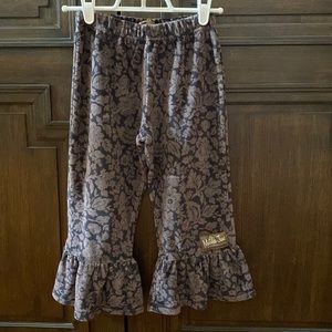 Matilda Jane Floral Velour Ruffled Cropped Pants in Girls Size 6